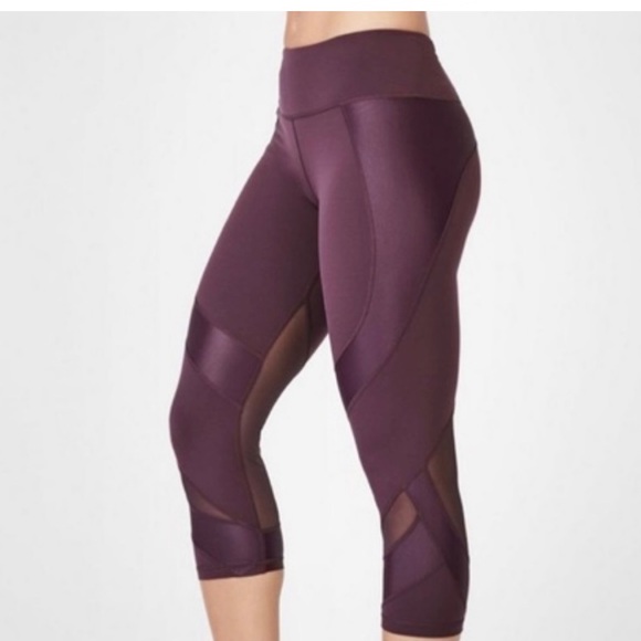 🫶🏻SWEATY BETTY luxe wet look, mesh crop THE POWER LEGGINGS - Picture 3 of 9